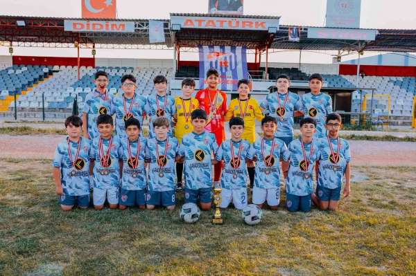 Didim Belediyespor 4 ayrı yaş kategorisinde şampiyon oldu