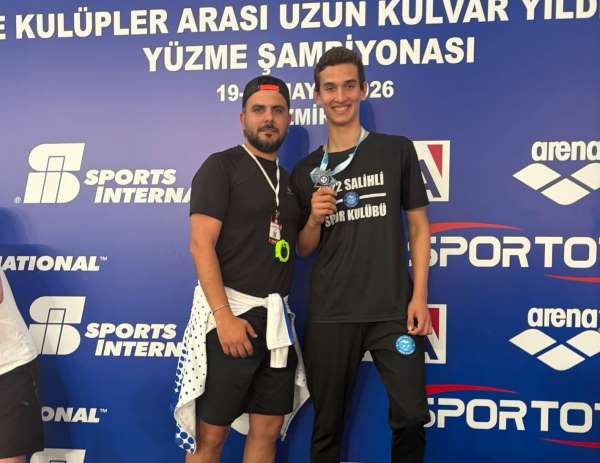 Manisalı yüzücü Eren Ayaz'dan Türkiye ikinciliği başarısı