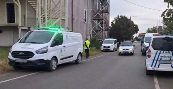 Tartıştığı eşini boğazını keserek öldürdü ardından intihar etti