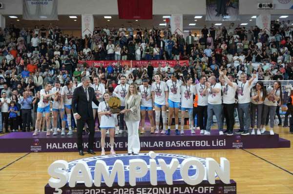 Turgutlu Belediyesi Kadın Basketbol Takımı, Süper Lig'e yükseldi
