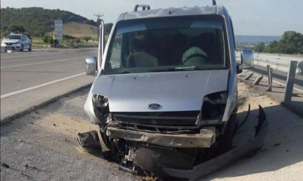 Ezine'de trafik kazası: 2 yaralı