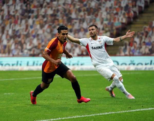 Falcao ligde 10. golünü kaydetti