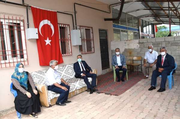 Vali Mahmut Çuhadar'dan şehit ailelerine ziyaret