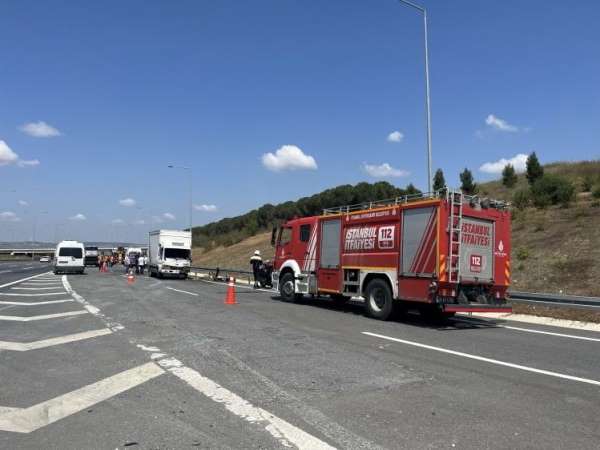 Silivri TEM Otoyolu'nda zincirleme kaza: 3 yaralı