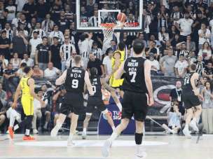 Beşiktaş, final serisinde durumu 2-1'e getirdi