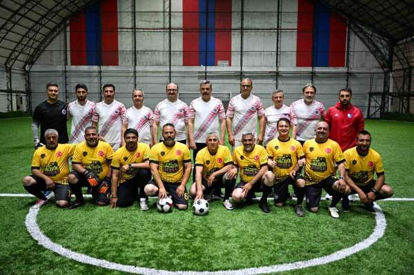 Erzurum bürokrasisi bu defa halı sahada buluştu