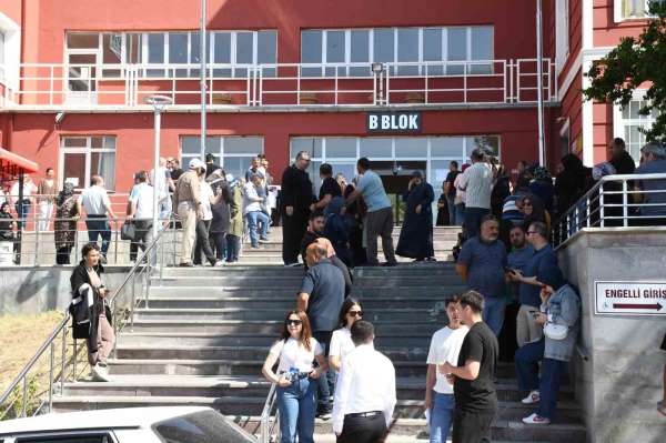 Üniversite sınavı için öğrenciler TYT'de ter döktü