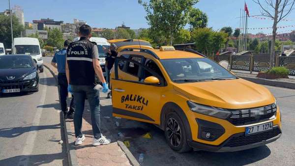 Gaziantep'te taksi durağı önünde bıçaklı kavga: 6 yaralı