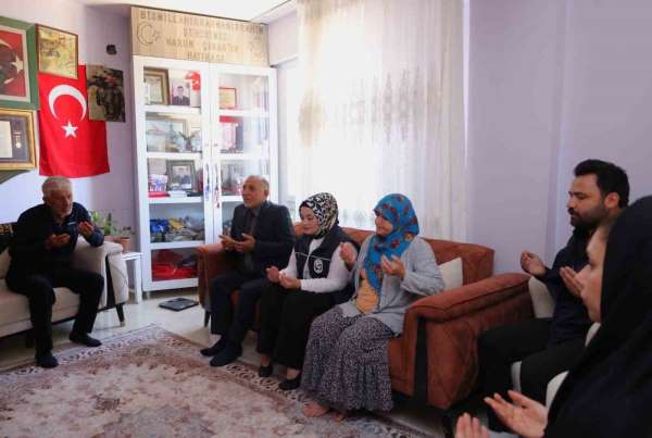 HBB'den şehit yakınlarına babalar günü ziyareti