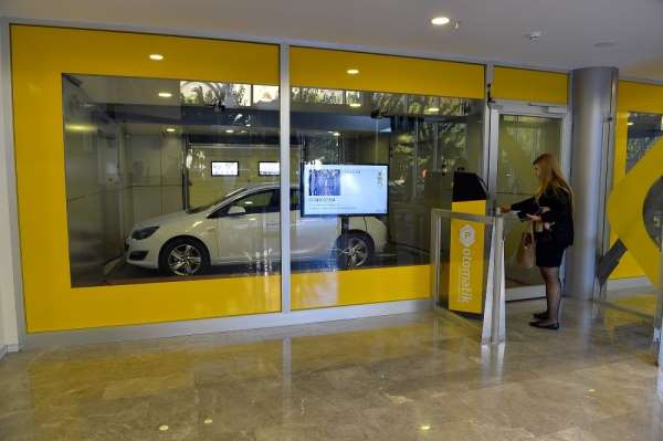 İzmir'de şehit ve gazi yakınlarına Büyükşehir otoparkları ücretsiz 