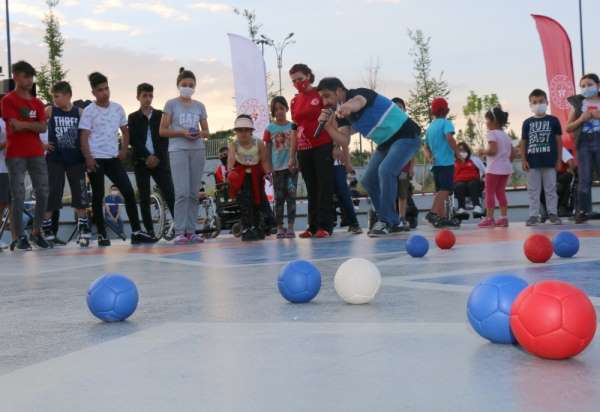 Sivas'ta Bocce sporu tanıtıldı 