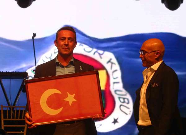 İzmir'den Ali Koç'a Kurtuluş Savaşı dönemi bayrağı