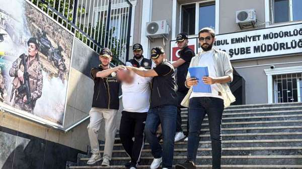 Fatih'te kılık değiştirip 4 kilogram altın vurgunu yapan 2 şüpheli yakalandı