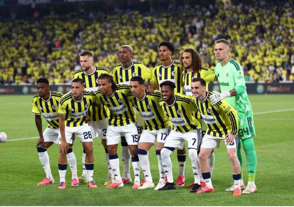 Fenerbahçe, yeni sezonun ilk maçında galibiyet aldı