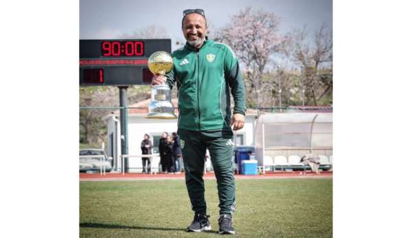 Kayseri Şekerspor'da Erkan Demirel ile yollar ayrıldı