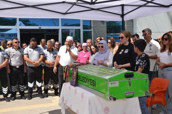 Sinop'ta hayatını kaybeden doktor son yolculuğuna uğurlandı