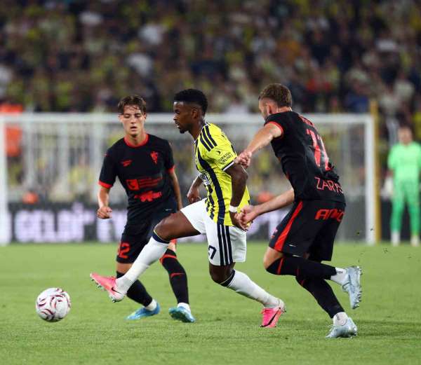UEFA Şampiyonlar Ligi: Fenerbahçe: 1 - Gornik Zabrze: 0