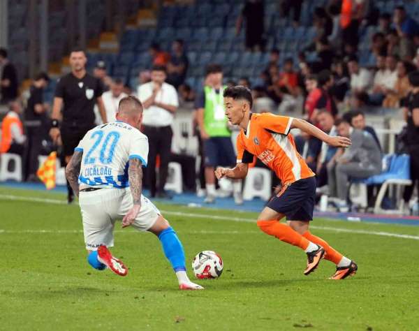 Abbosbek Fayzullaev, Başakşehir formasıyla ilk maçına çıktı