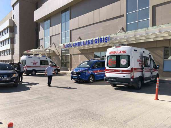 Erzincan'da trafik kazası: 6 yaralı