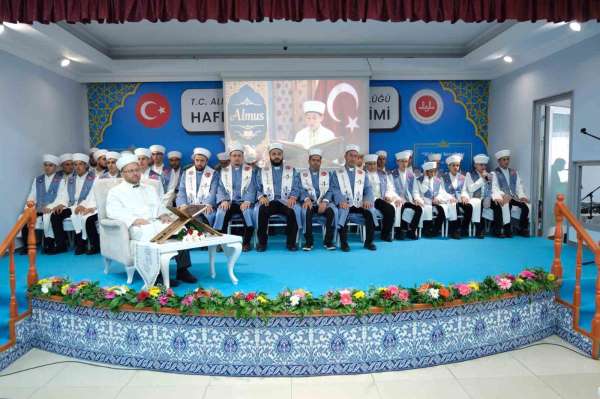 Almus'ta 41 hafız icazet belgelerini aldı