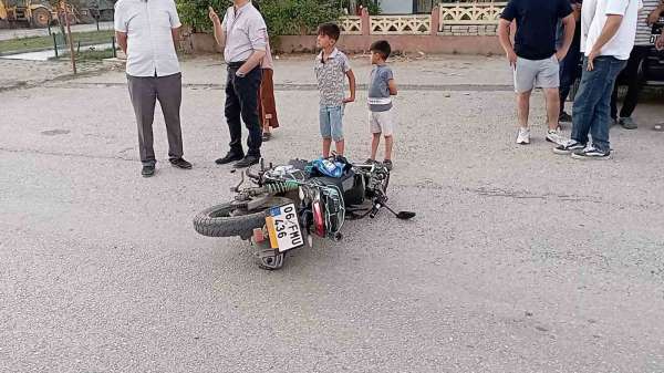 Tokat'ta 14 yaşındaki sürücünün kullandığı otomobil ile motosiklet çarpıştı: 1 yaralı