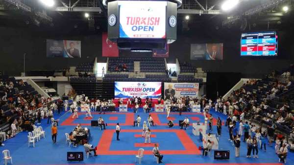 Uluslararası Turkish Open Karate Turnuvası başladı