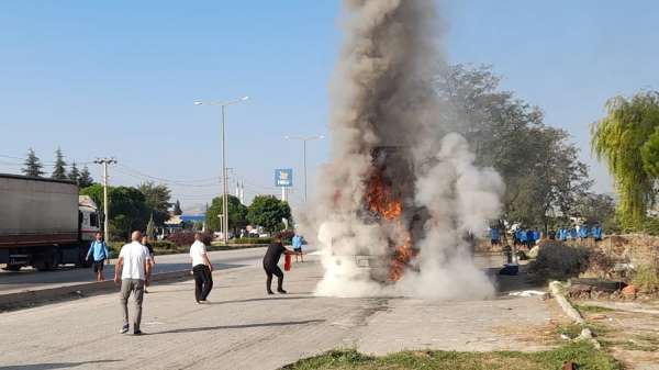 Harput FK'nın takım otobüsü alev aldı, facia kıl payı atlatıldı