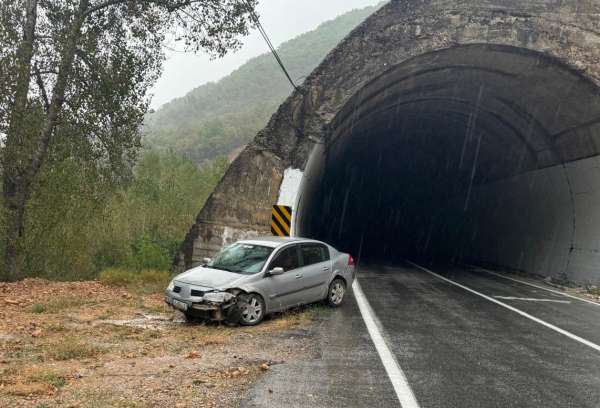 Tunceli'de sağanak yağış kazaya neden oldu