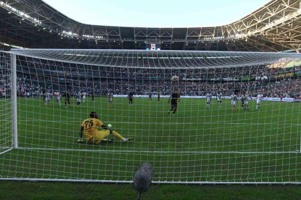 Trendyol Süper Lig: Kocaelispor: 1 - Çaykur Rizespor: 1