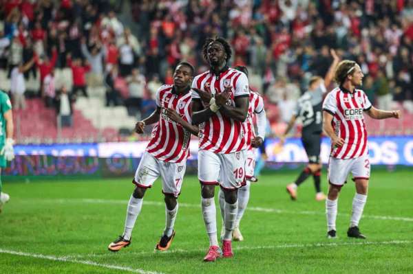 Trendyol Süper Lig: Samsunspor: 3 - Fatih Karagümrük: 2