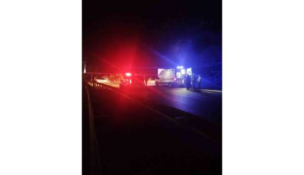 Zonguldak'ta iki otomobilin çarpıştığı kazada 2 kişi yaralandı