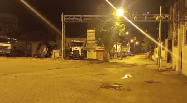 Adana'da deprem 'Uyuyorduk, beşik gibi sallandık'