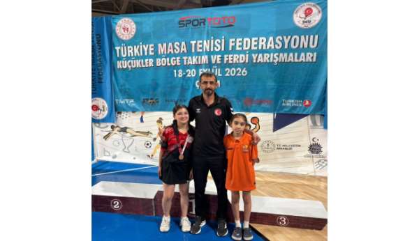 Erzincanlı Güler masa tenisinde bölge ikincisi oldu