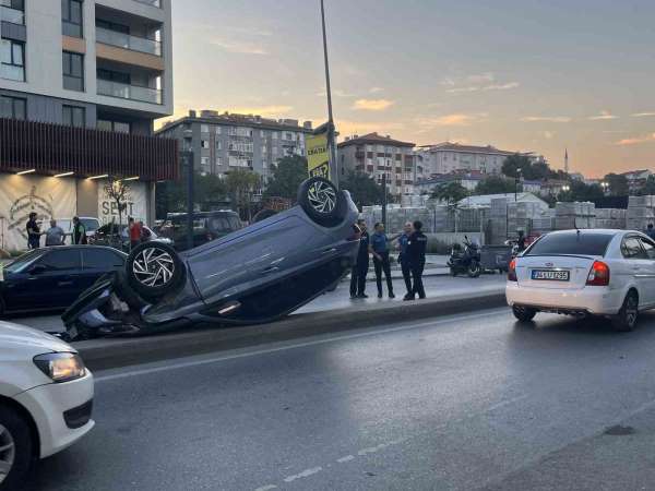 Güngören'de kaza yapan aracın takla attığı anlar kamerada