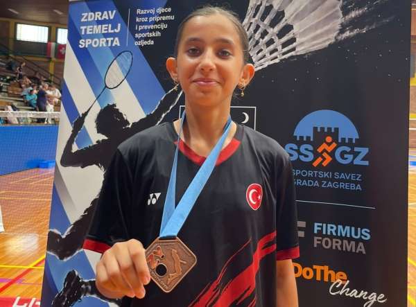 Manisalı Irmak, Hırvatistan'da kürsüye çıktı