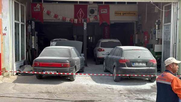 Otomobilde LPG dönüşümü sırasında meydana gelen patlamada 5 kişi yaralandı