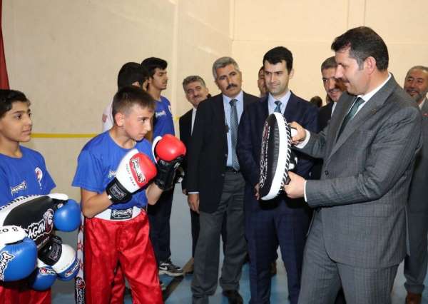 Vali Salih Ayhan: 'Spor Sivas çok önemli' 