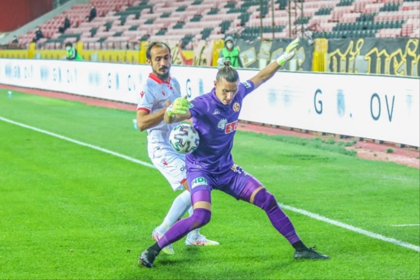Samsun'da 25 futbolcu forma şansı buldu