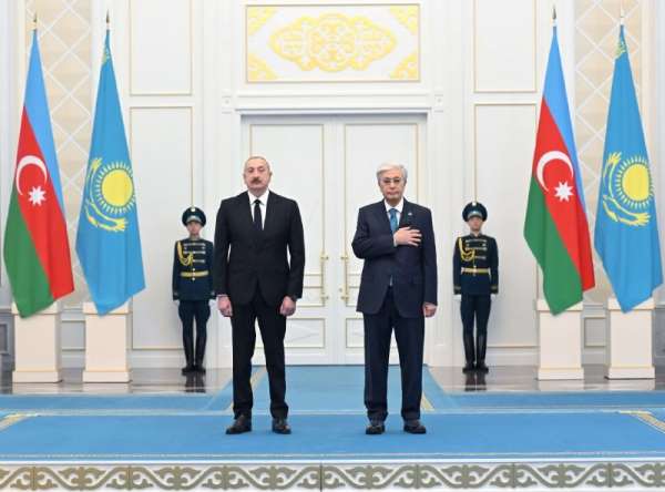 Azerbaycan Cumhurbaşkanı Aliyev, Kazak mevkidaşı Tokayev ile görüştü