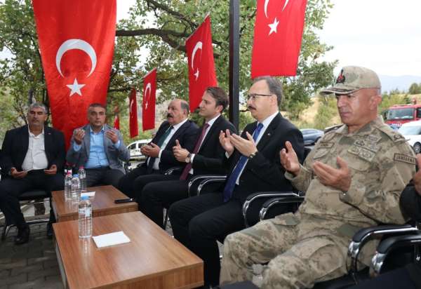 Baykan'da derince köyü şehitleri dualarla anıldı