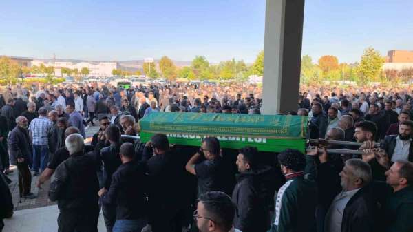 Bursa'da iş kazası sonrası hayatını kaybeden iş yeri sahibi son yolculuğuna uğurlandı