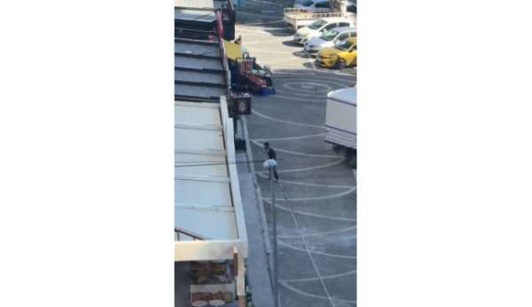 Esenyurt'ta kuyumcuya silahlı saldırı: 1 yaralı