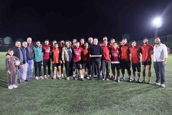 Kazanın ardından göreve dönen Arıcı'dan Koçarlı Belediyespor'a moral desteği