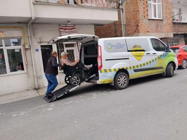 Ordu'da 'engelsiz taksi' özel bireylerin ulaşımını kolaylaştırıyor