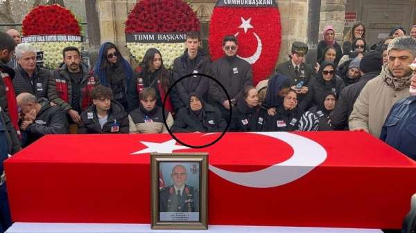 Şehit Tuğgeneral İsa Baydilli'nin annesi son yolculuğuna uğurlandı