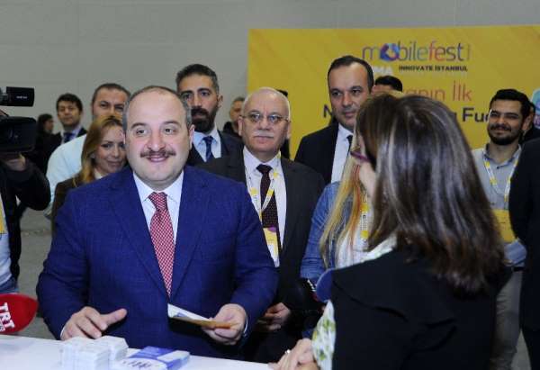 Bakan Varank: 'Mobil uygulamaları indirme ve kullanmada dünyanın 8'inci ülkesiyi