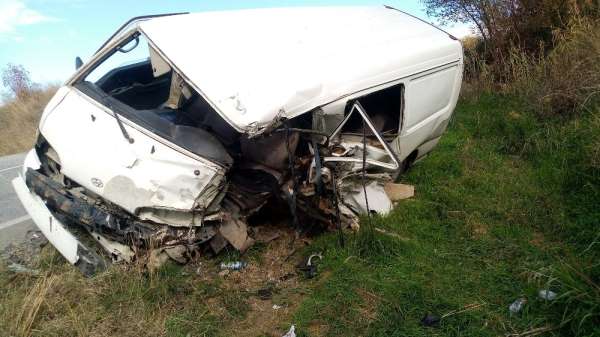 Tekirdağ'da feci kaza: Baba ve oğlu yaralandı