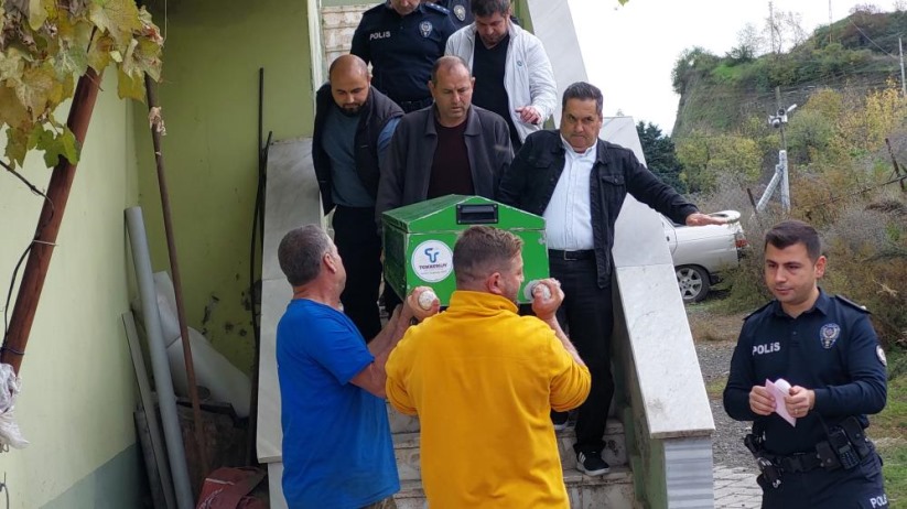 Samsun'da bilekleri kesilmiş ve tüfekle vurulmuş halde ölü bulundu