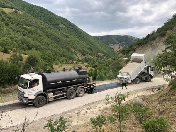 Sinop'ta 230 km köy yoluna asfalt
