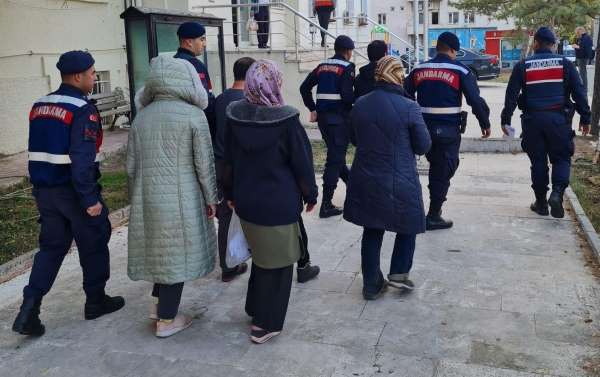 Yunanistan ve Bulgaristan'a kaçmaya çalışan 77 terör örgütü üyesi tutuklandı